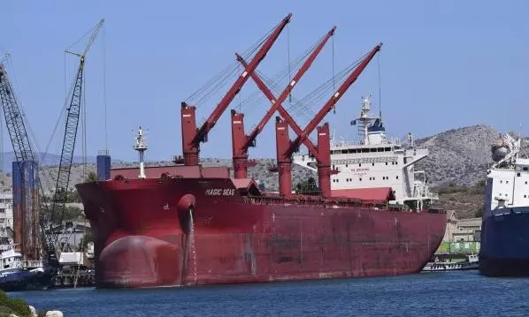 UN Council Authorizes Continuing Vigilance of Attacks By Yemens Houthi Rebels on Red Sea Shipping UN Council Authorizes Continuing Vigilance of Attacks By Yemens Houthi Rebels on Red Sea Shipping