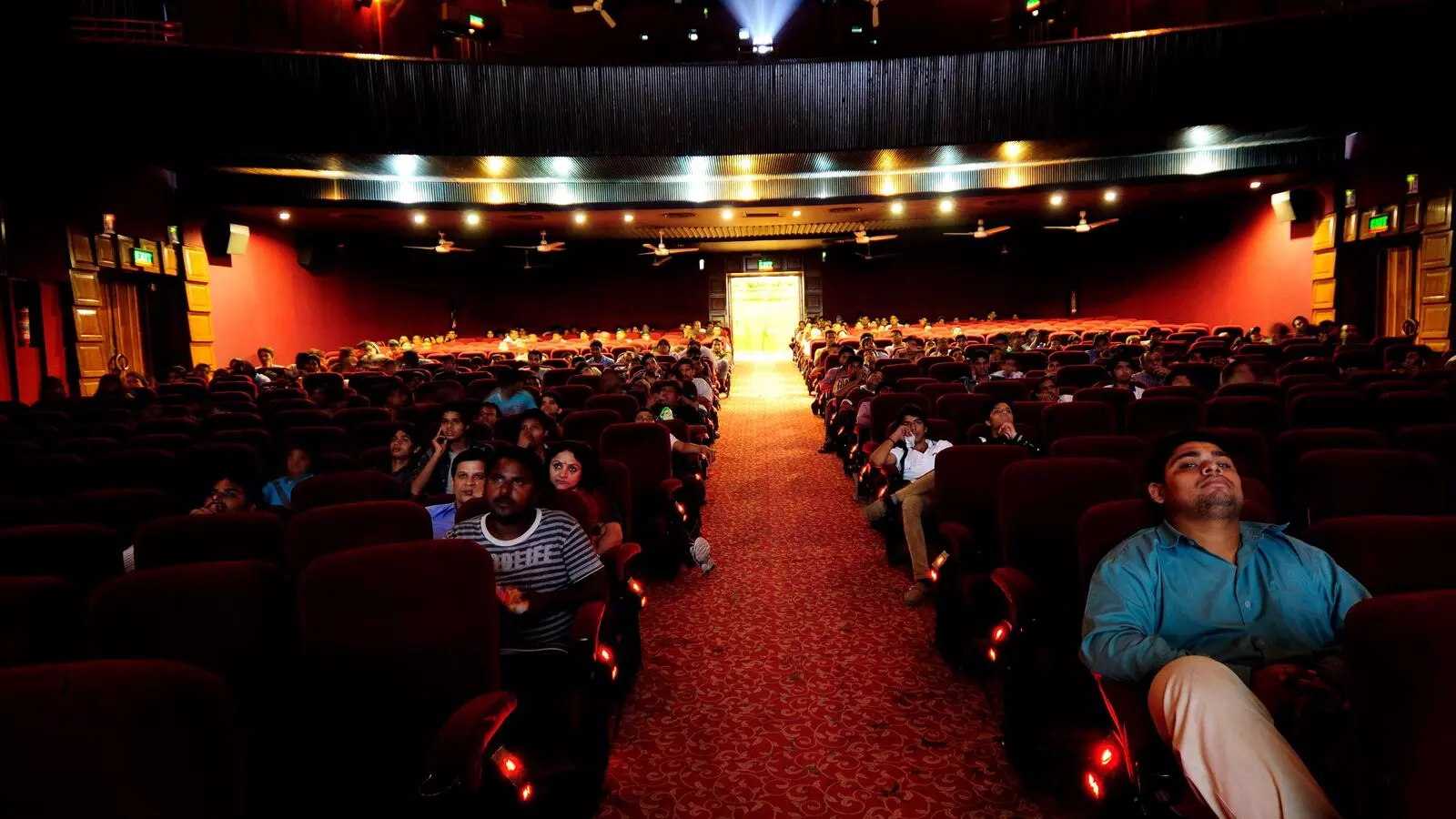 Karnataka Fixes Cinema Ticket Prices At Rs 200 In State Karnataka Fixes Cinema Ticket Prices At Rs 200 In State