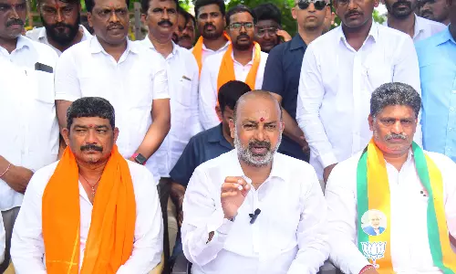 Bandi Unhappy With Telangana, AP CMs Meet On Banakacharla Bandi Unhappy With Telangana, AP CMs Meet On Banakacharla