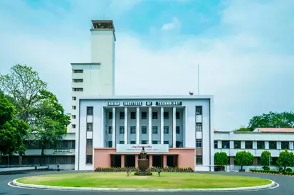 IIT Kharagpur Revokes Notice on Segregation of Veg, Non Veg Seating Arrangements in Hostel