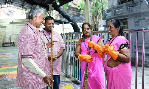 Naidu Sets October 2 Deadline To Eliminate Legacy Waste In AP