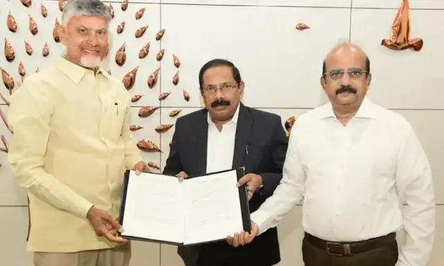 Naidu Aims To Transform AP Into Green Hydrogen Valley By 2030