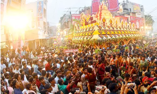 Ghatam Draws Huge Crowds For Bonalu Ghatam Draws Huge Crowds For Bonalu