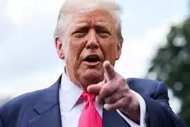 Trump Escalates Battle With Wall Street Journal Over Epstein Story