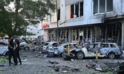 Zelenskyy Renews Offer to Meet Putin as Russian Attack Kills Ukrainian Child