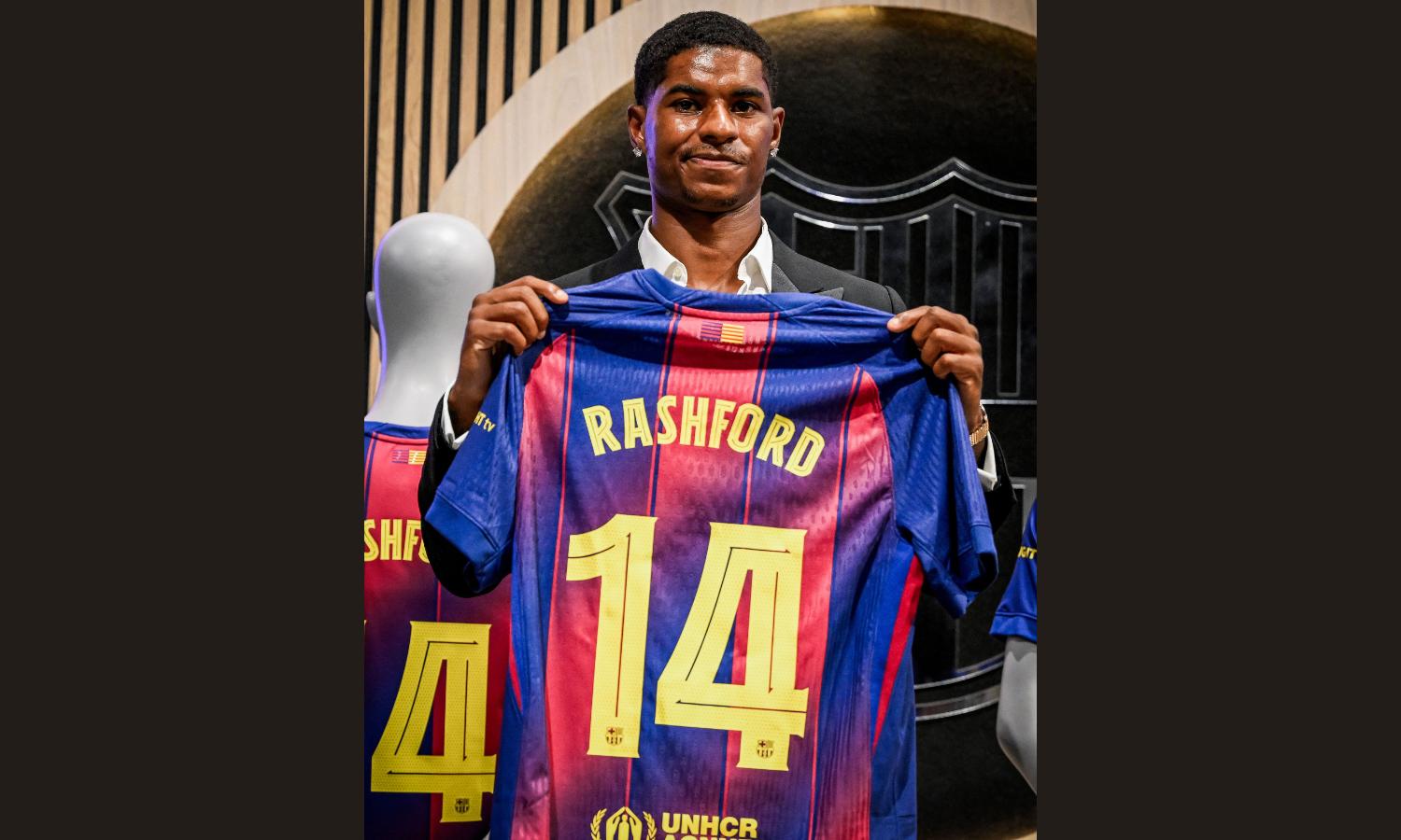 Barcelona Signs Rashford on Season-Long Loan from Man United