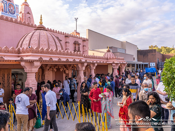 Hindu Temple and Restaurants Vandalized in Melbourne; Indian Man Assaulted