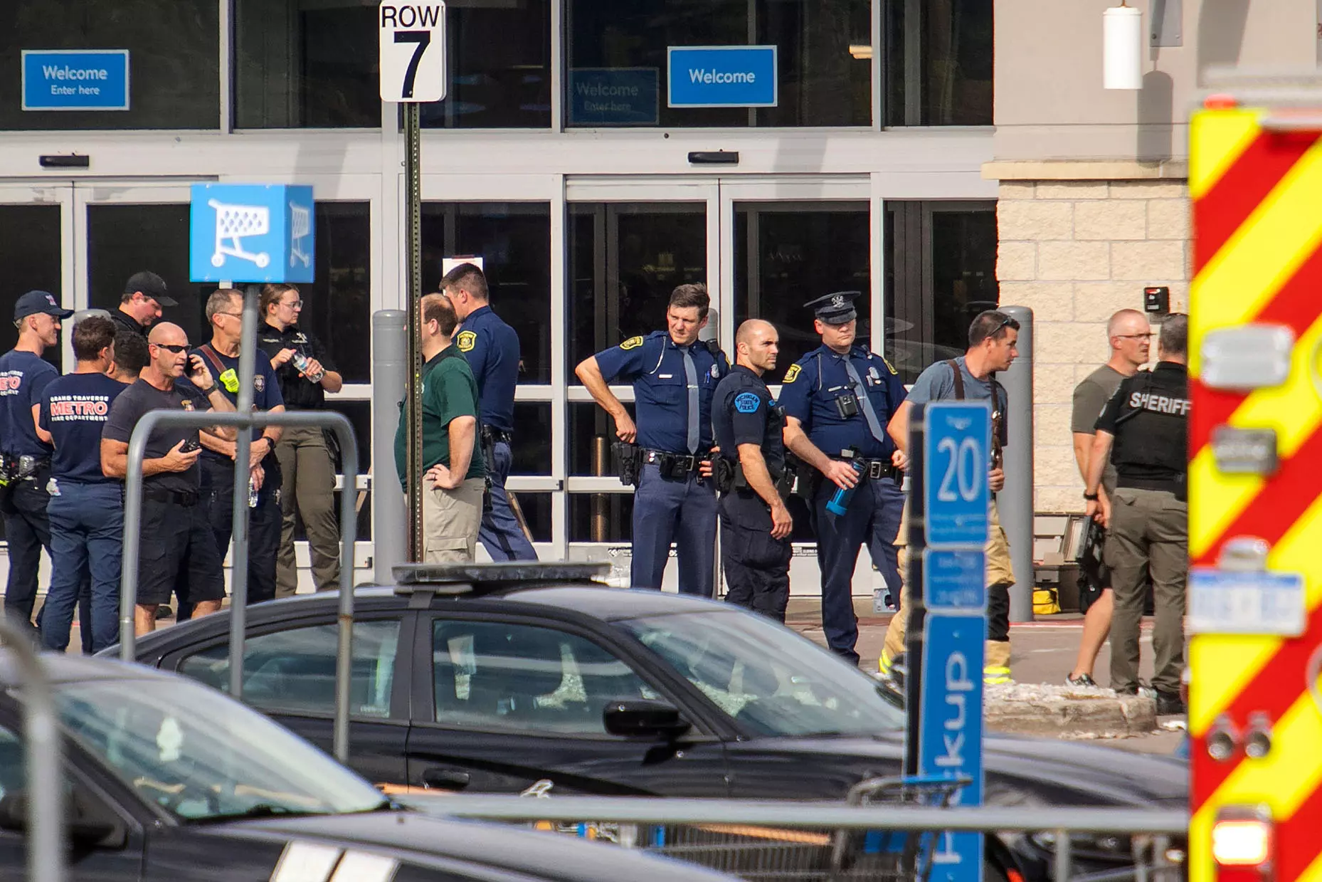 11 Injured at Walmart Store Stabbing in Michigan