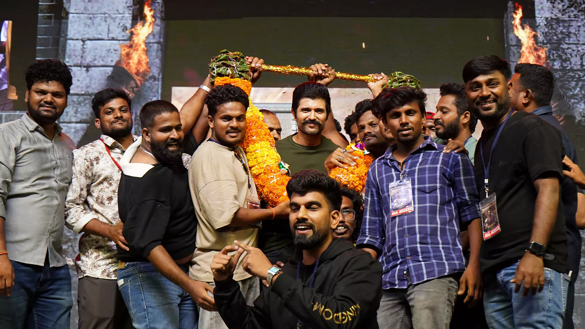 Karan Johar to Watch Vijay Deverakonda’s Kingdom? Karan Johar to Watch Vijay Deverakonda’s Kingdom?