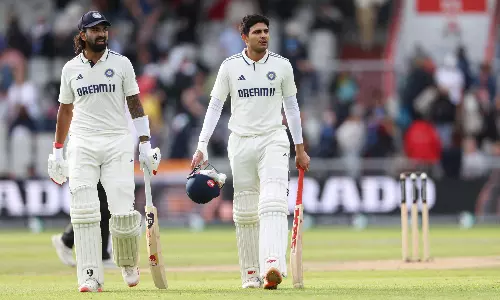 Old Trafford Test: Manjrekar Lauds Rahul-Gills Partnership Old Trafford Test: Manjrekar Lauds Rahul-Gills Partnership