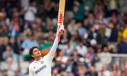 Old Trafford Test: India Reach 223/4 at Lunch After Gills Ton Old Trafford Test: India Reach 223/4 at Lunch After Gills Ton