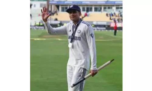 The Ovation Of Gill Received From English Fans While Walking Off Stood Out For Me: Jonathan Trott The Ovation Of Gill Received From English Fans While Walking Off Stood Out For Me: Jonathan Trott