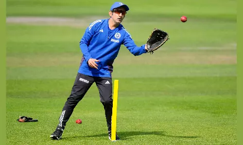 Gambhir Needs to Take a Chill Pill, Says Sanjay Manjrekar Gambhir Needs to Take a Chill Pill, Says Sanjay Manjrekar