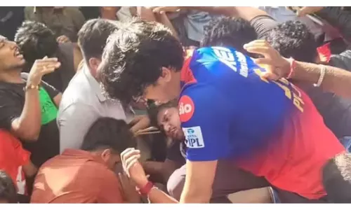 DC Edit | Learn To Control Crowds Better