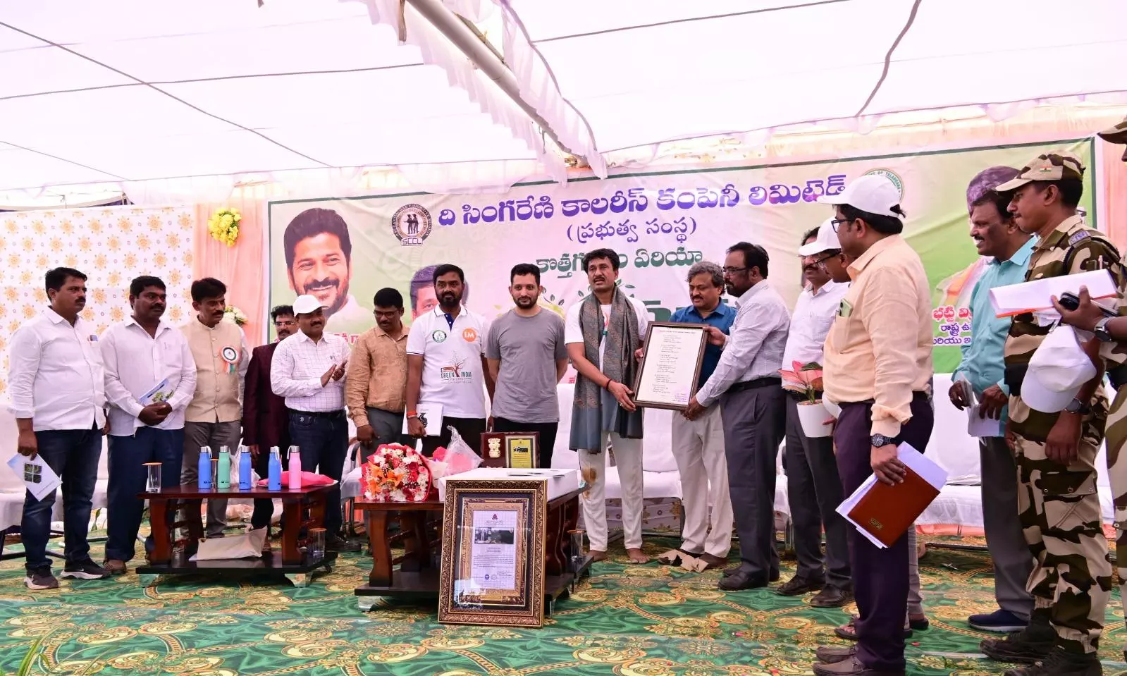 Singareni CMD Sets Global Record