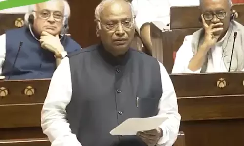 Kharge Accuses BJP of Power Theft Through New Bills to Topple Opposition