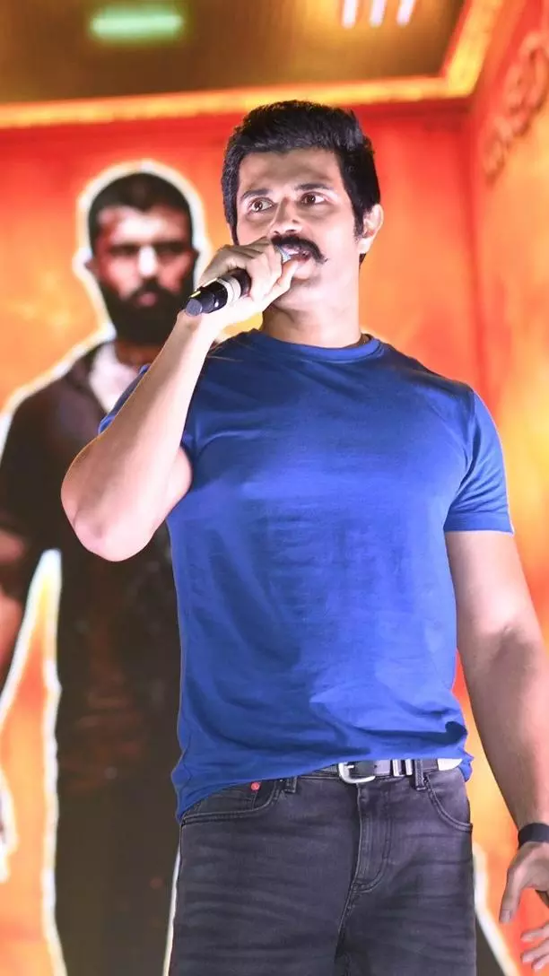 Glimpse of Grandeur: Vijay Deverakondas Kingdom Pre-Release Event Photos