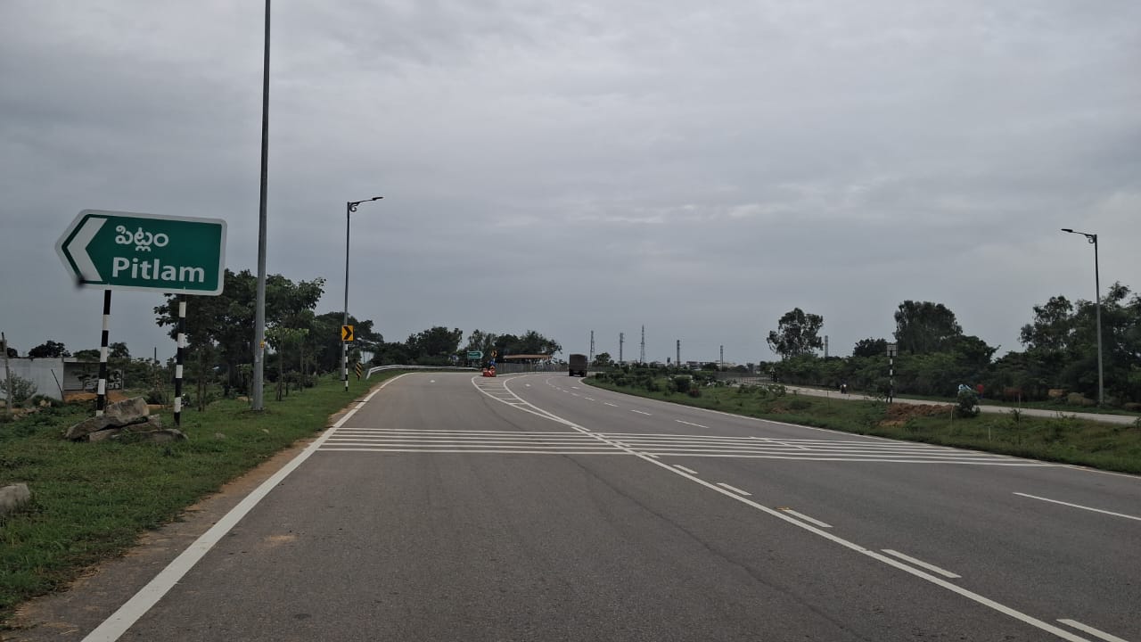 Poor Roads Force Nanded-Hyderabad Traffic to Use SNA Route