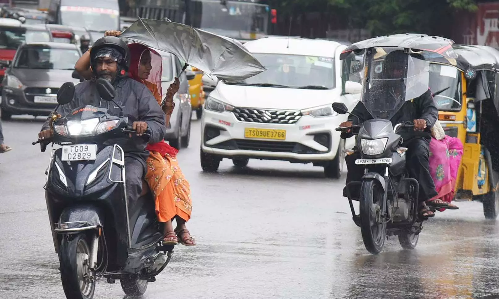 Sudden Showers Surprise Hyderabad