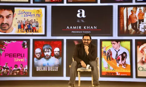 Aamir Khan Talkies Junta ka theatre for RS 100 per view - says Aamir khan Aamir Khan Talkies Junta ka theatre for RS 100 per view - says Aamir khan