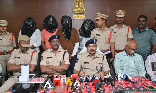 4 Held with 262 SIM Cards in Cyber Fraud Bust in Ramagundam