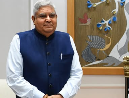 Government Bureaucracy Faces Issues, with Vice-President's Sudden Exit, Podcasting Babus