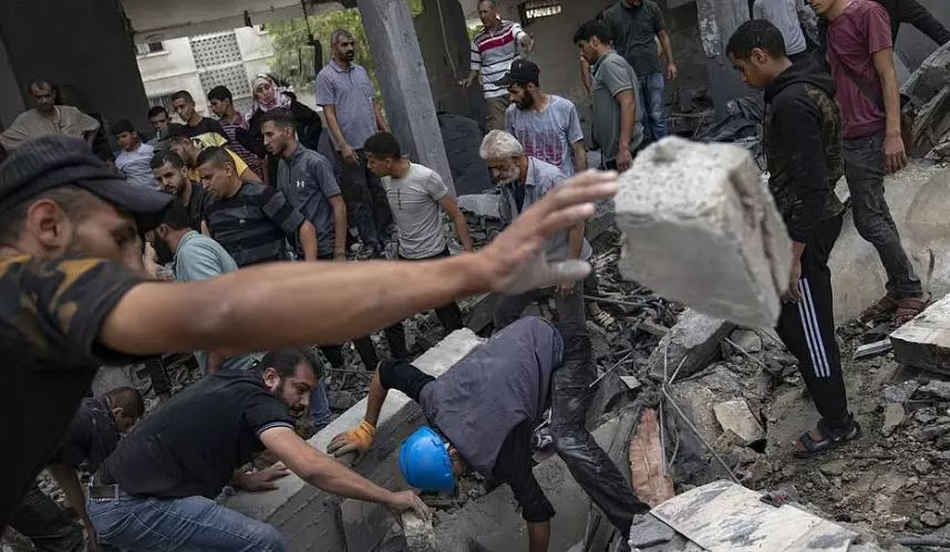 Sunanda K. Datta-Ray  | Targeting Muslims, Jews: How Minorities Face Flak