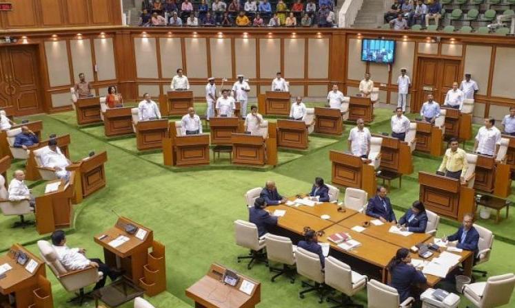 Goa Passes Bill to Curb Touting at Tourist Spots