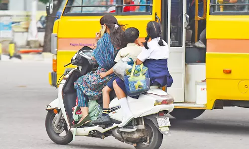 Parents, Students Endangered At School Drop Off Parents, Students Endangered At School Drop Off