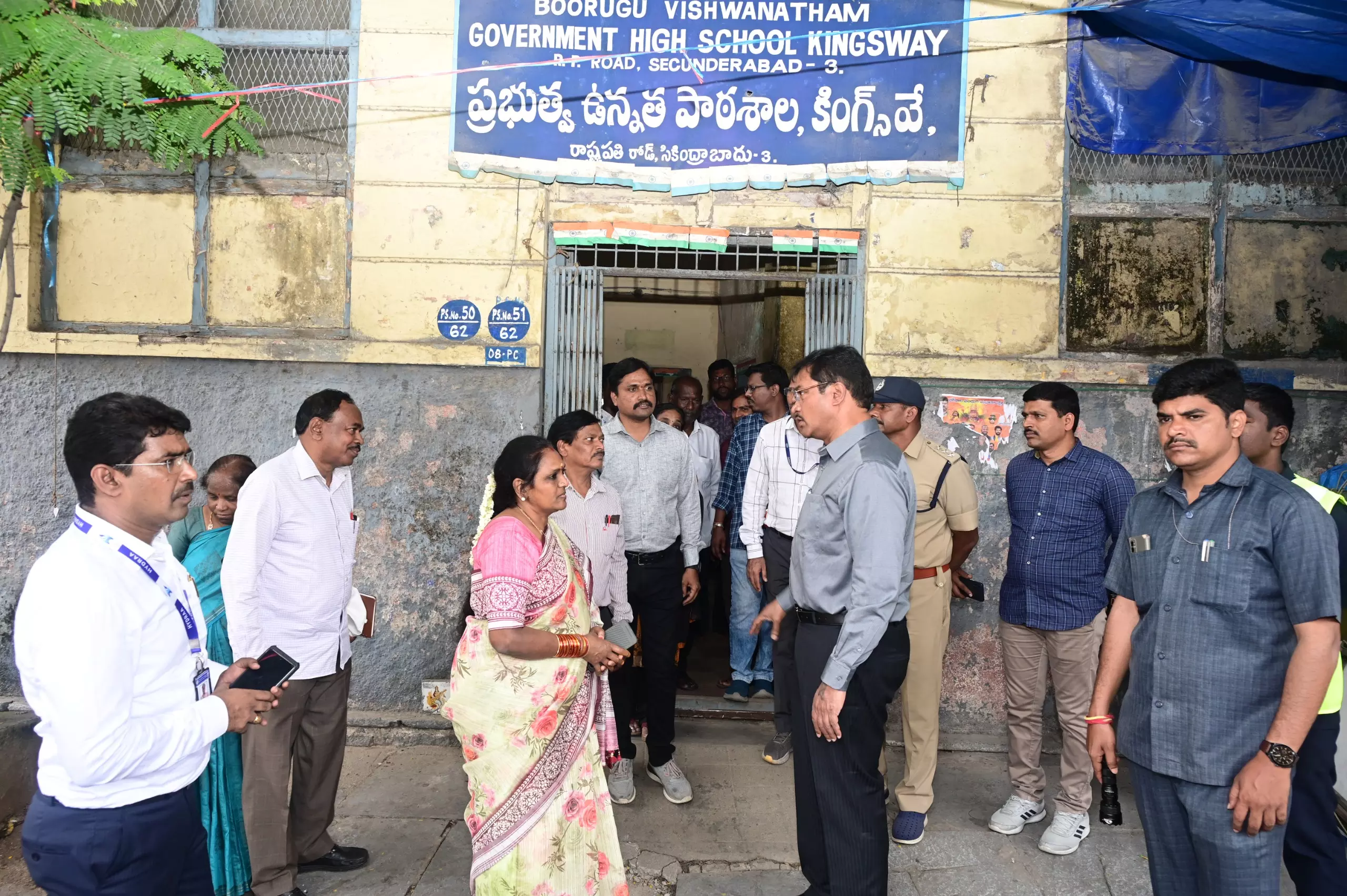 HYDRAA Commissioner Inspected Dilapidated Kingsway Govt School