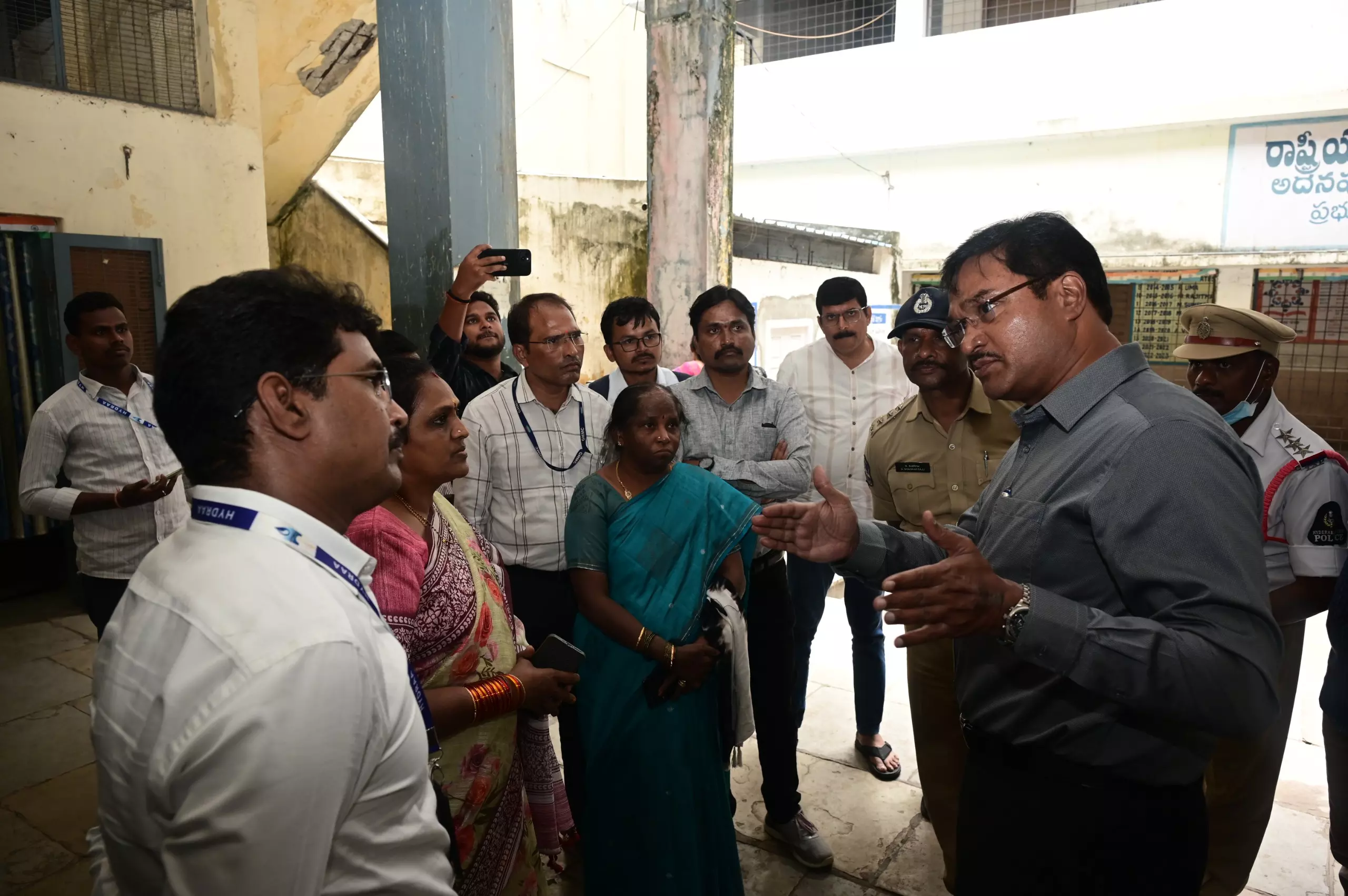 HYDRAA Commissioner Inspected Dilapidated Kingsway Govt School