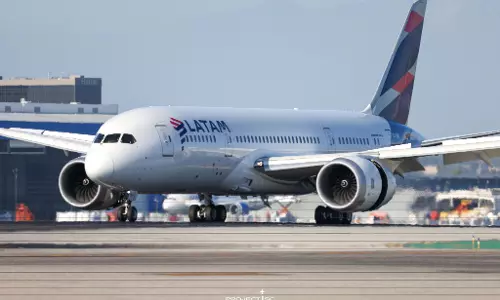 LATAM Boeing 787 Makes Emergency Landing at Los Angeles with Ram Air Turbine Deployed