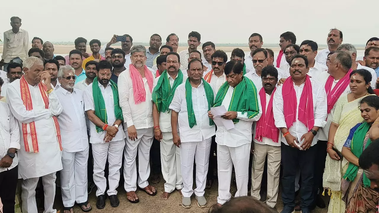 Tension At Kannepalli As BRS Protests Water Delay