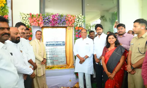 Double-Decker Elevated Corridor From LB Nagar To Pedda Amberpet Soon: Komatireddy