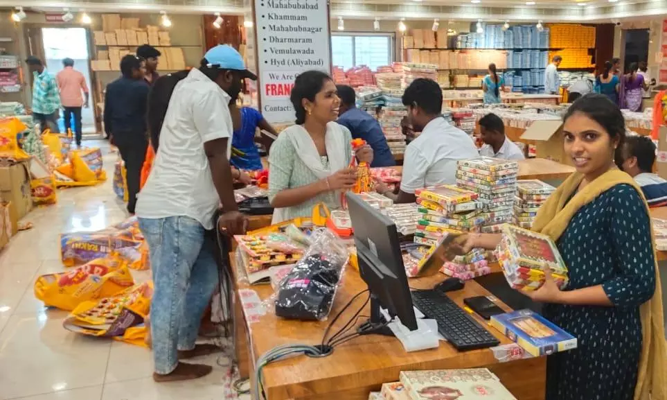 Peddapalli Emerges As Rakhi Manufacturing Hub