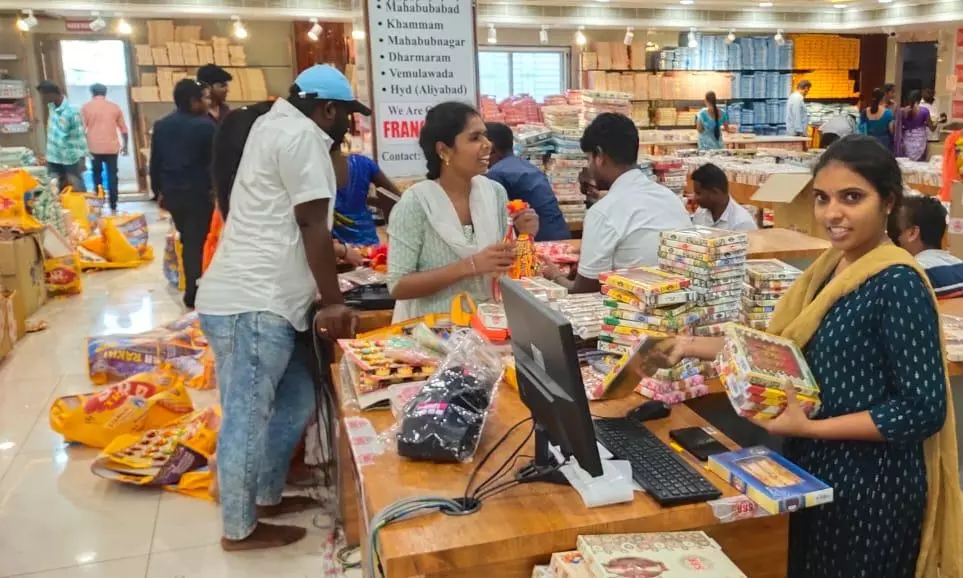 Peddapalli Emerges As Rakhi Manufacturing Hub