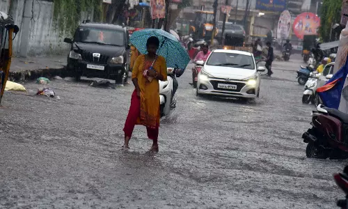 Scattered Heavy Thunderstorms Expected in Cyberabad from 2 pm