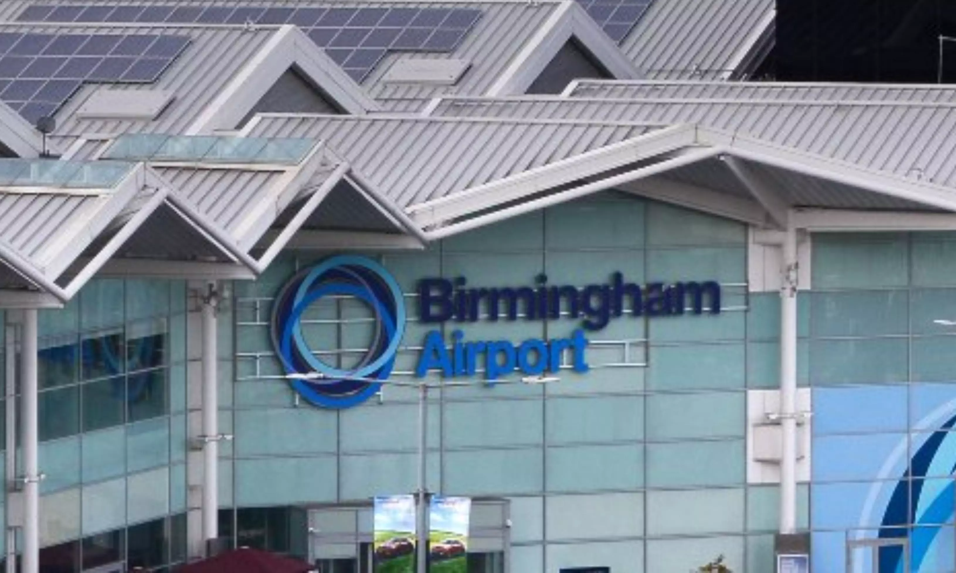 UKs Birmingham Airport Temporarily Shuts After Planes Landing Gear Failure Forces Emergency Landing