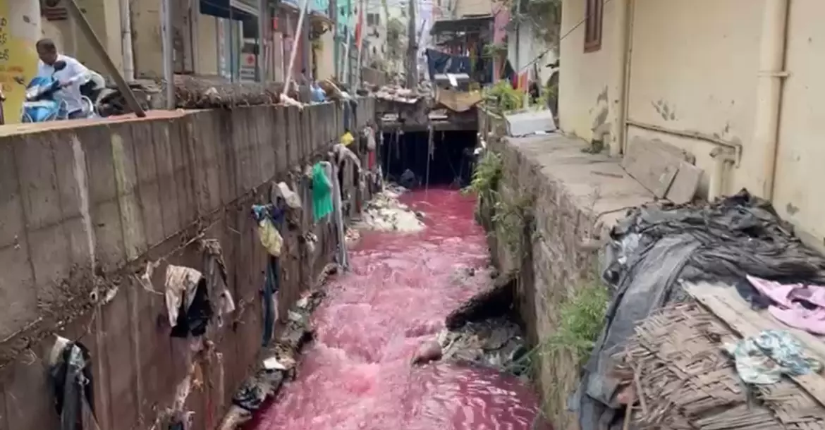 Red Water Flow in Nala Spooks People