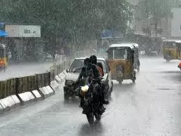 Heavy Rain Disrupts Traffic In Anantapur
