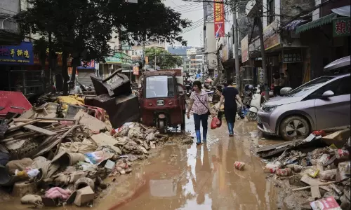 China Reports 7,000 Chikungunya Cases, Launches Drones, Fines in Aggressive Crackdown