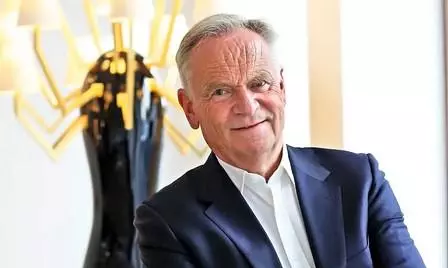 Jeffery Archer’s Best-Sellers To Get Indian Twist