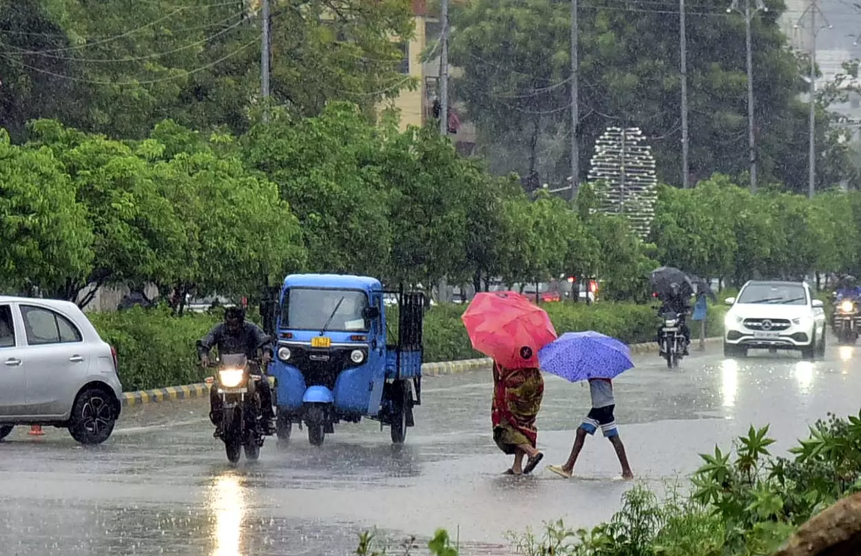 Heavy Rains Batter Hyderabad, Cause Traffic Chaos