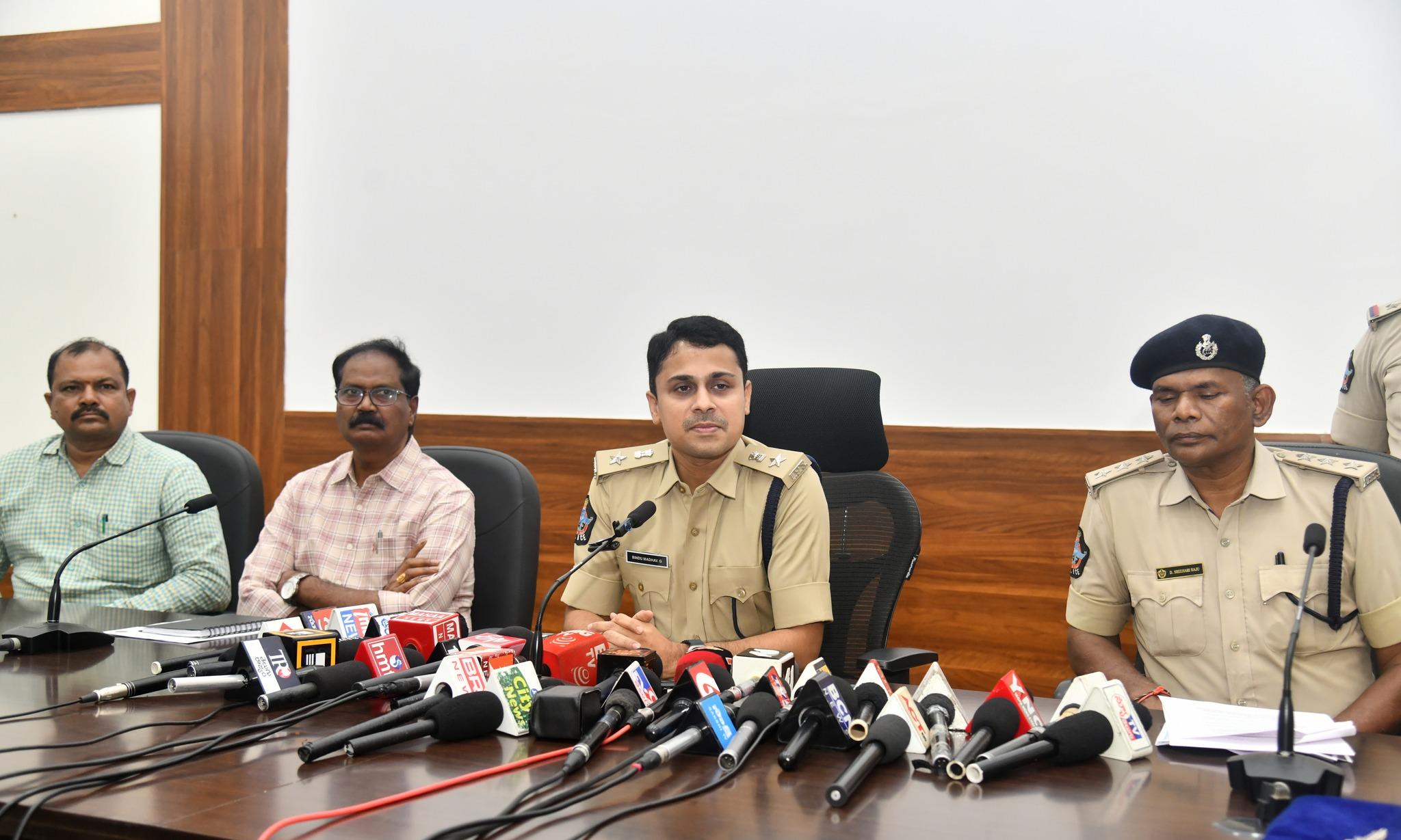 Andhra Pradesh: Lover Arrested in Triple Murder Case