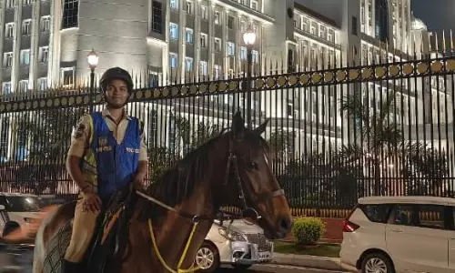 10 Women Constables Join Mounted Police Wing