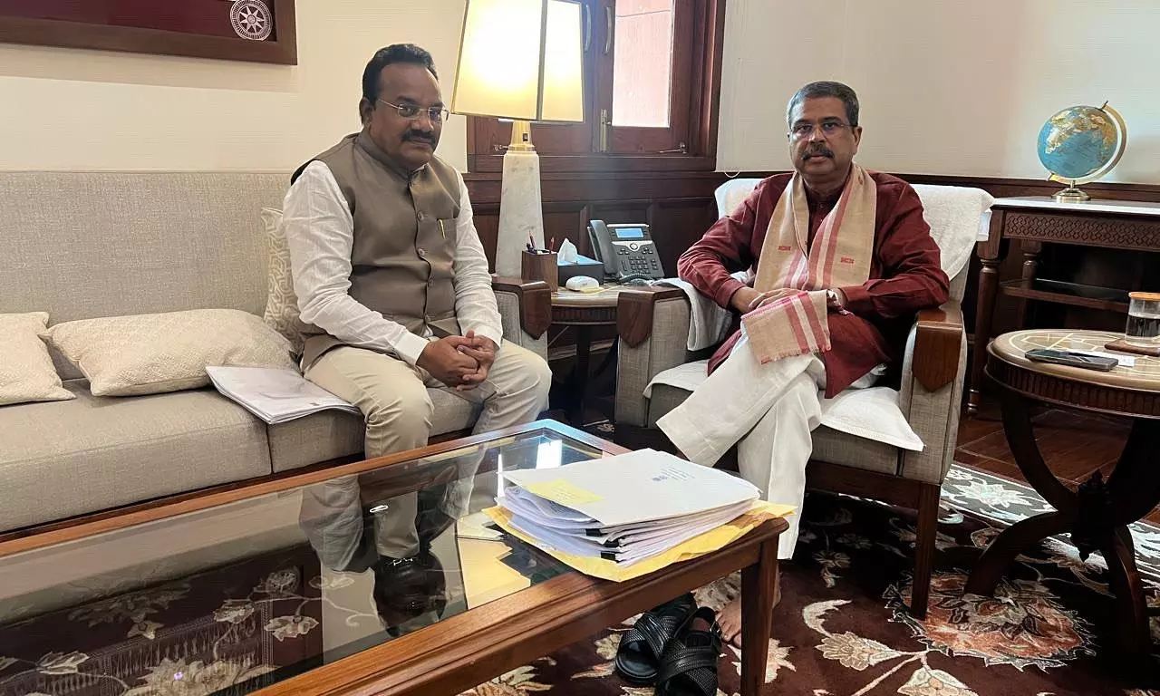 Adilabad MP Pushes For Sanction Of Navodaya School