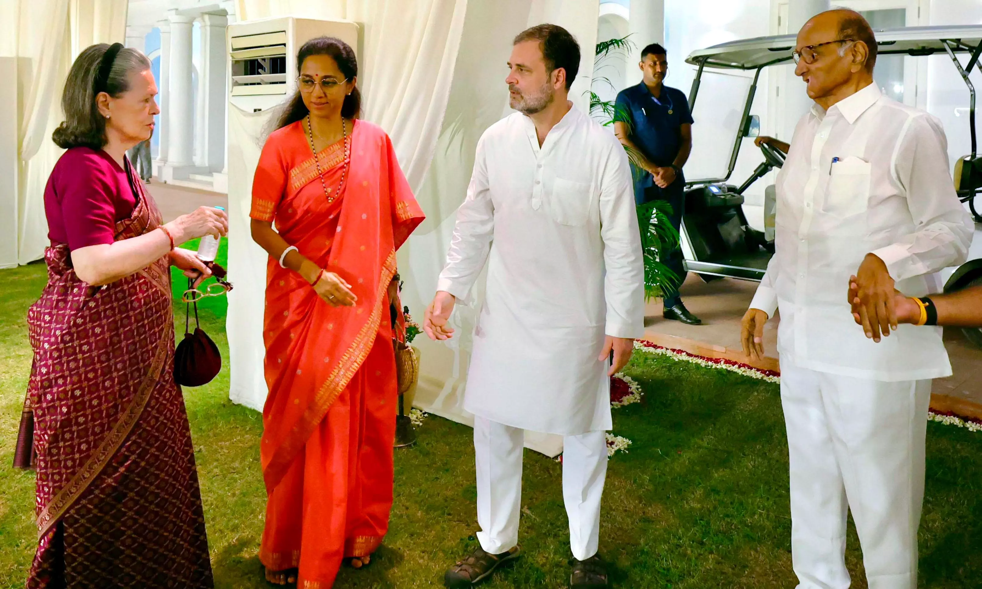 INDIA Bloc Unites Rahuls Dinner Meet, Vows Fight SIR, Vote Chori Model
