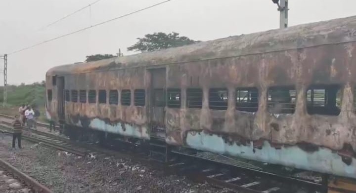 Fire Destroys Railway Coach, Four Employees Escape Unharmed