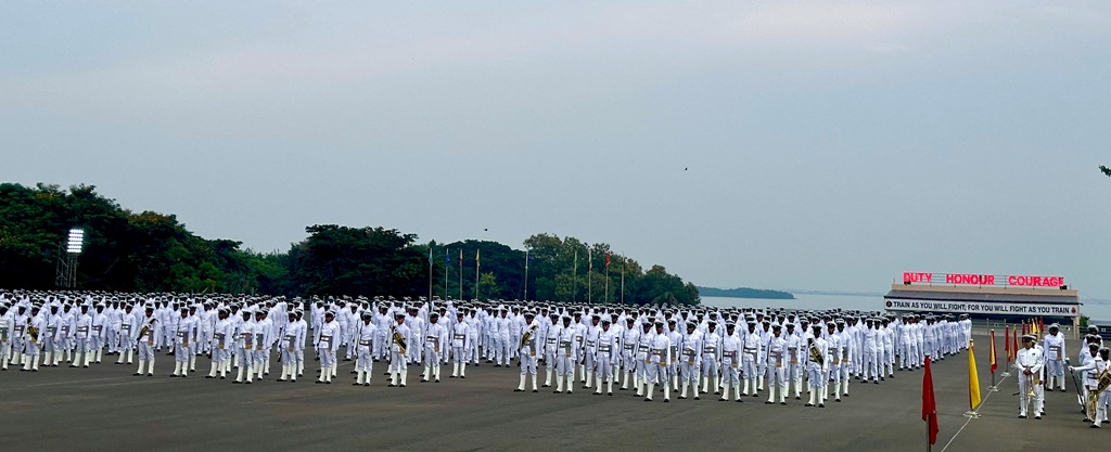 Ins Rajesh 2,010 Agniveers Pass Out At INS Chilka; Vice Admiral Rajesh Pendharkar ...