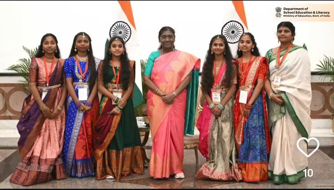 Telangana Blind Students Tie Rakhi to President Murmu